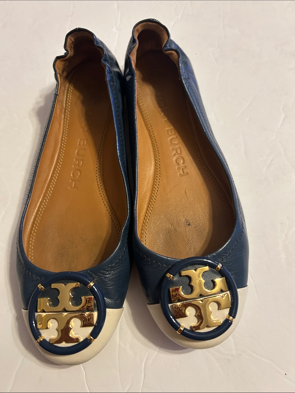 Tory Burch Navy & Cream Leather Logo Ballet Flats size 5.5
